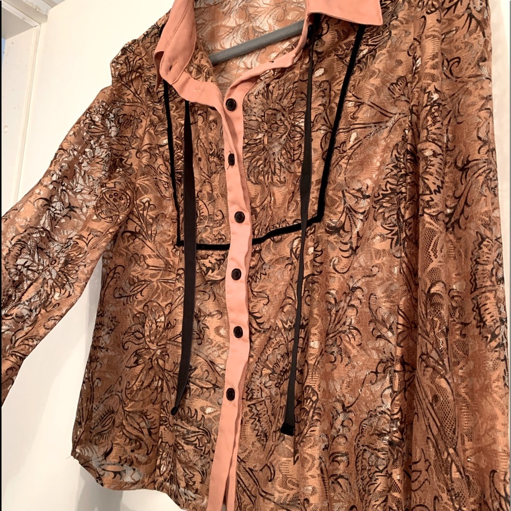 Honey Punch Lace Top - Picture 4 of 4